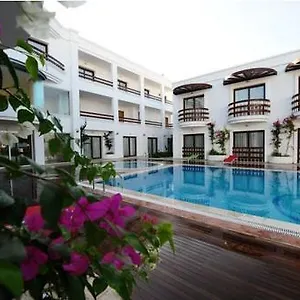 Beyaz Otel Göltürkbükü